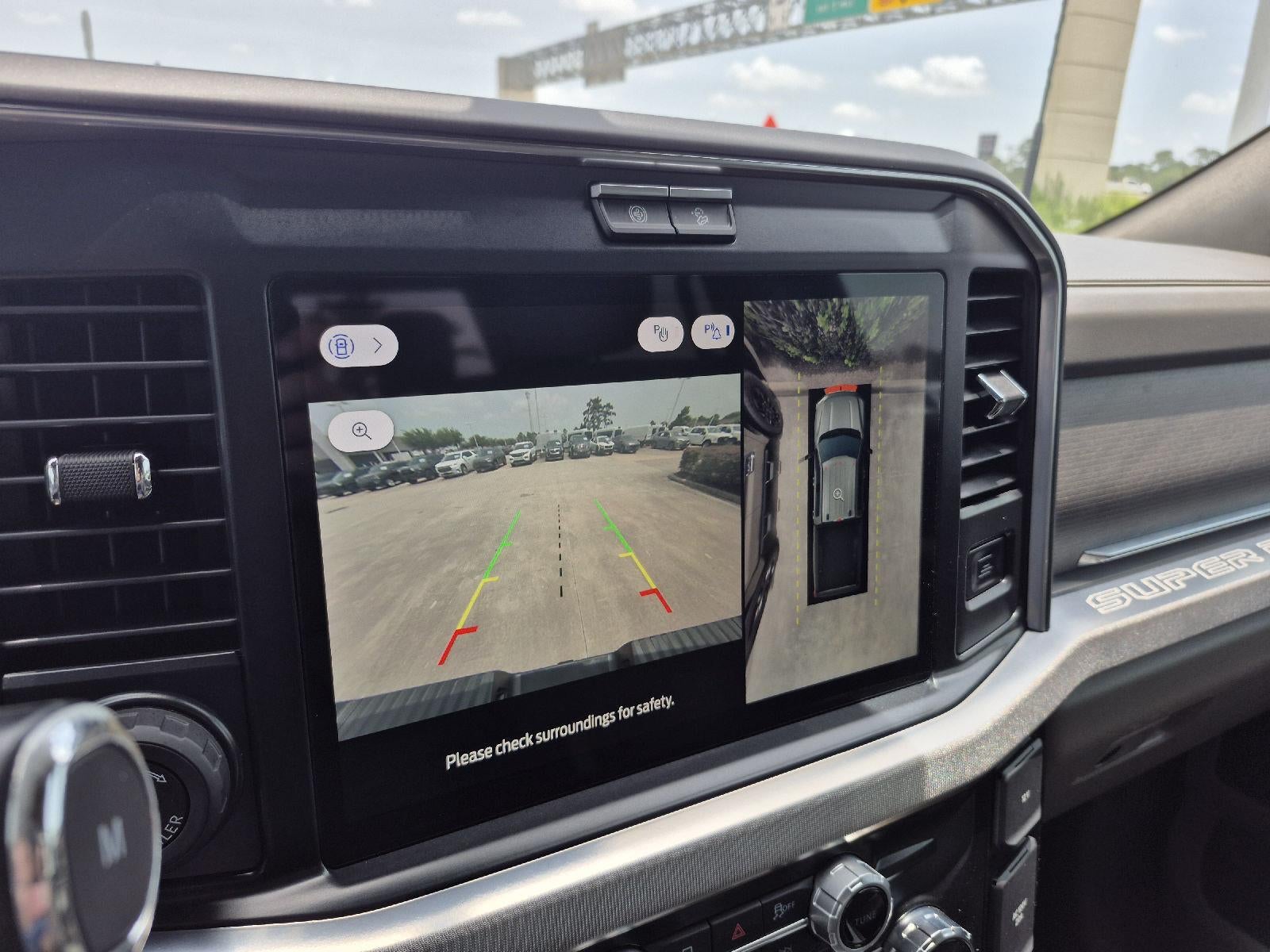 2025 Ford Super Duty F-250 SRW Platinum