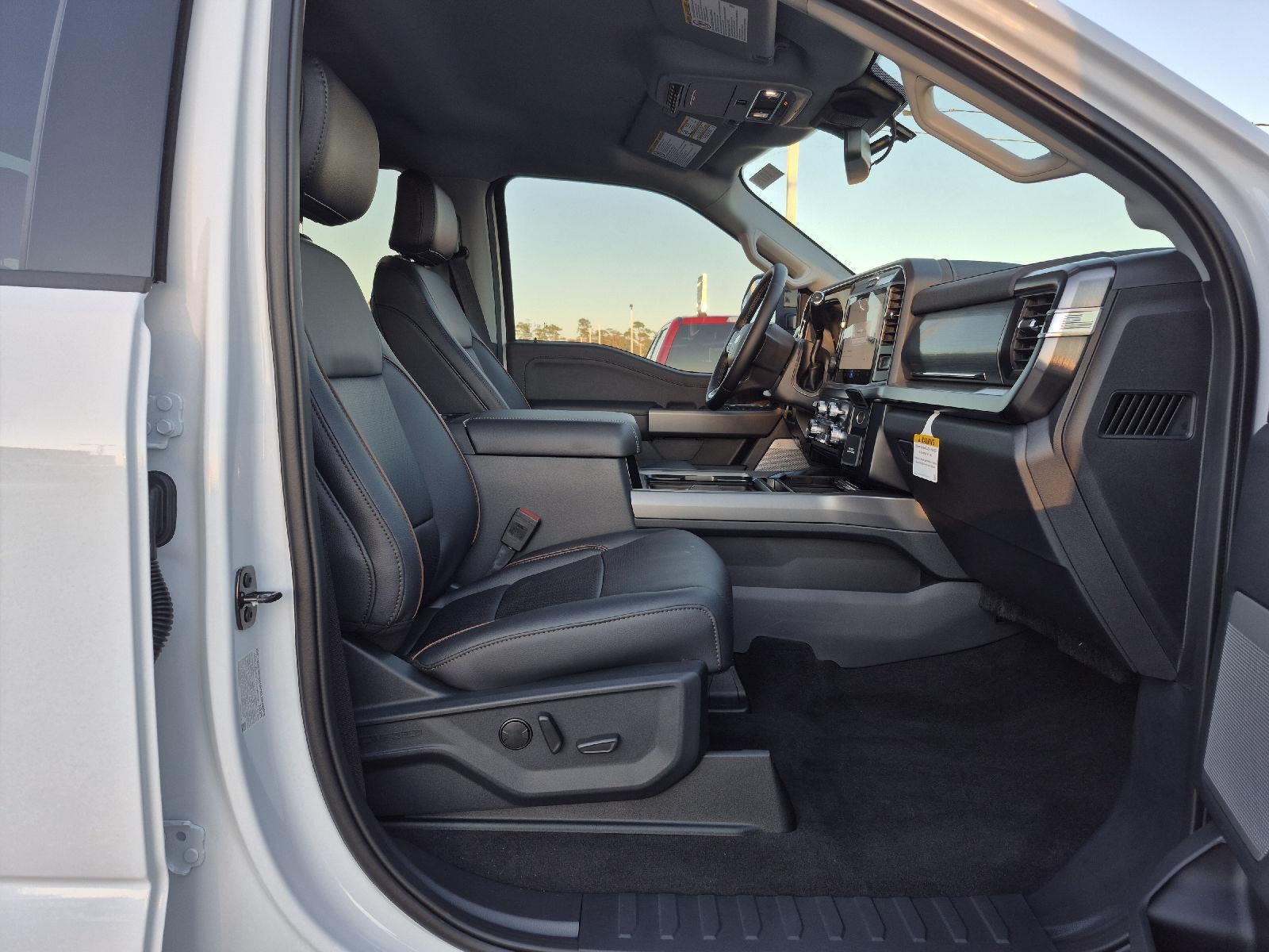 2026 Ford LIFTED Super Duty F-250 SRW LARIAT