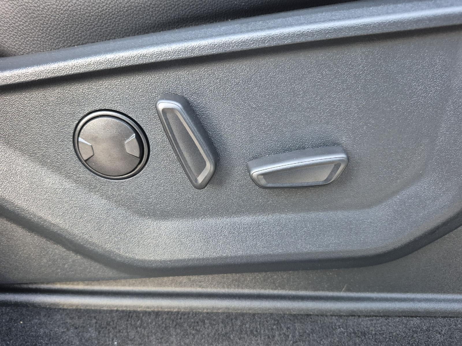 2026 Ford LIFTED Super Duty F-250 SRW LARIAT