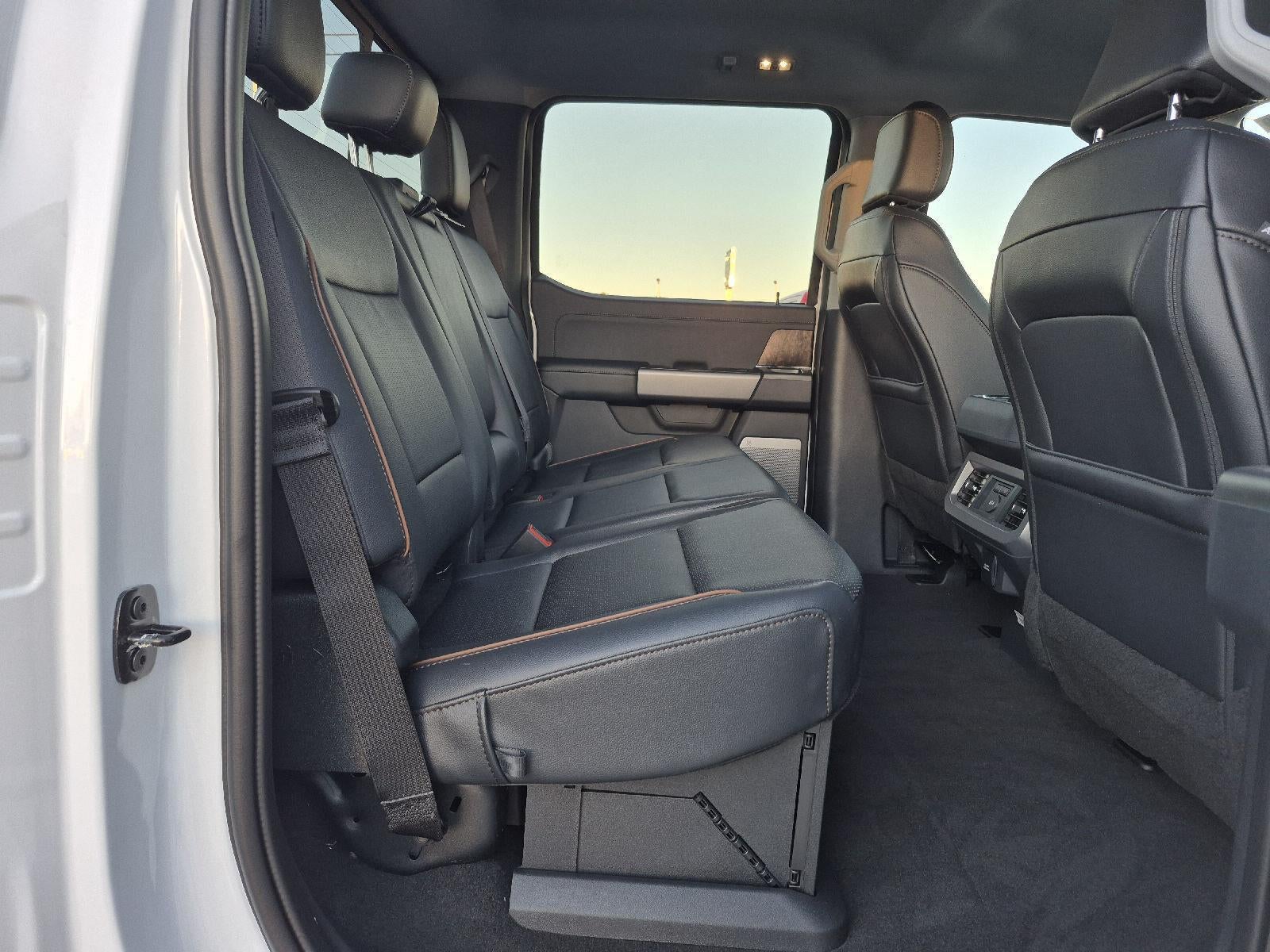 2026 Ford LIFTED Super Duty F-250 SRW LARIAT