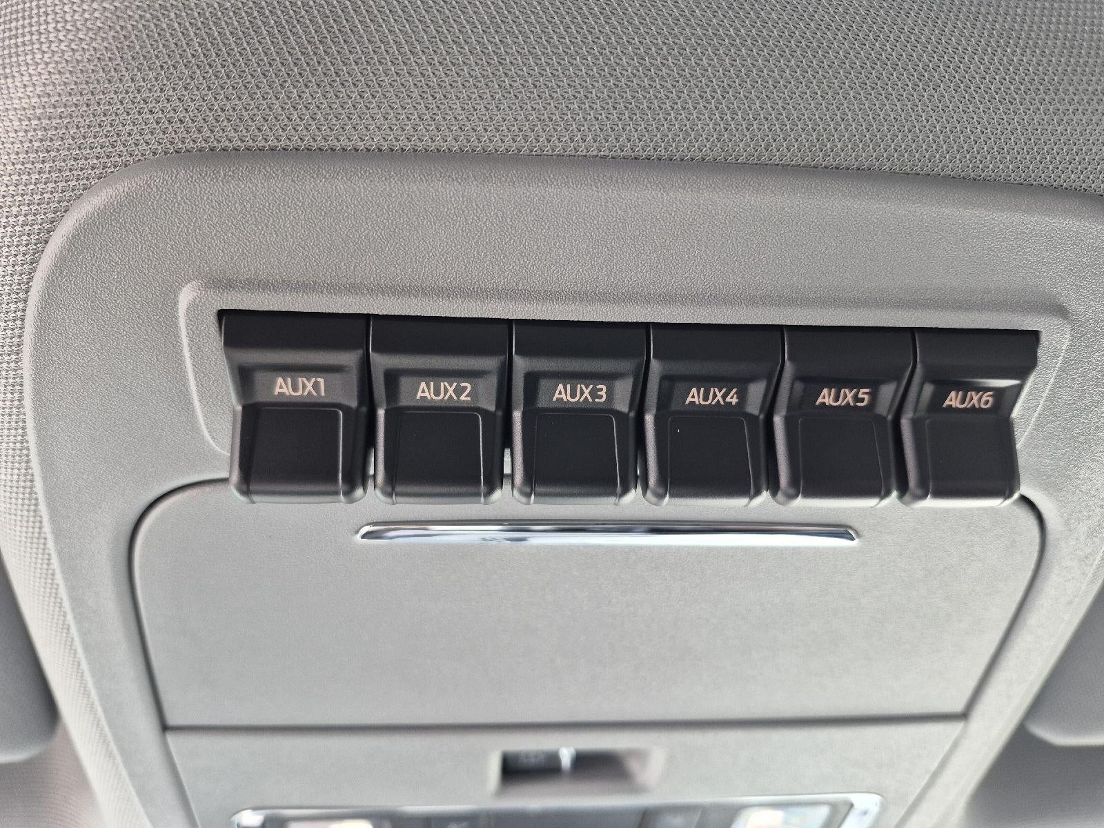 2026 Ford LIFTED Super Duty F-250 SRW LARIAT