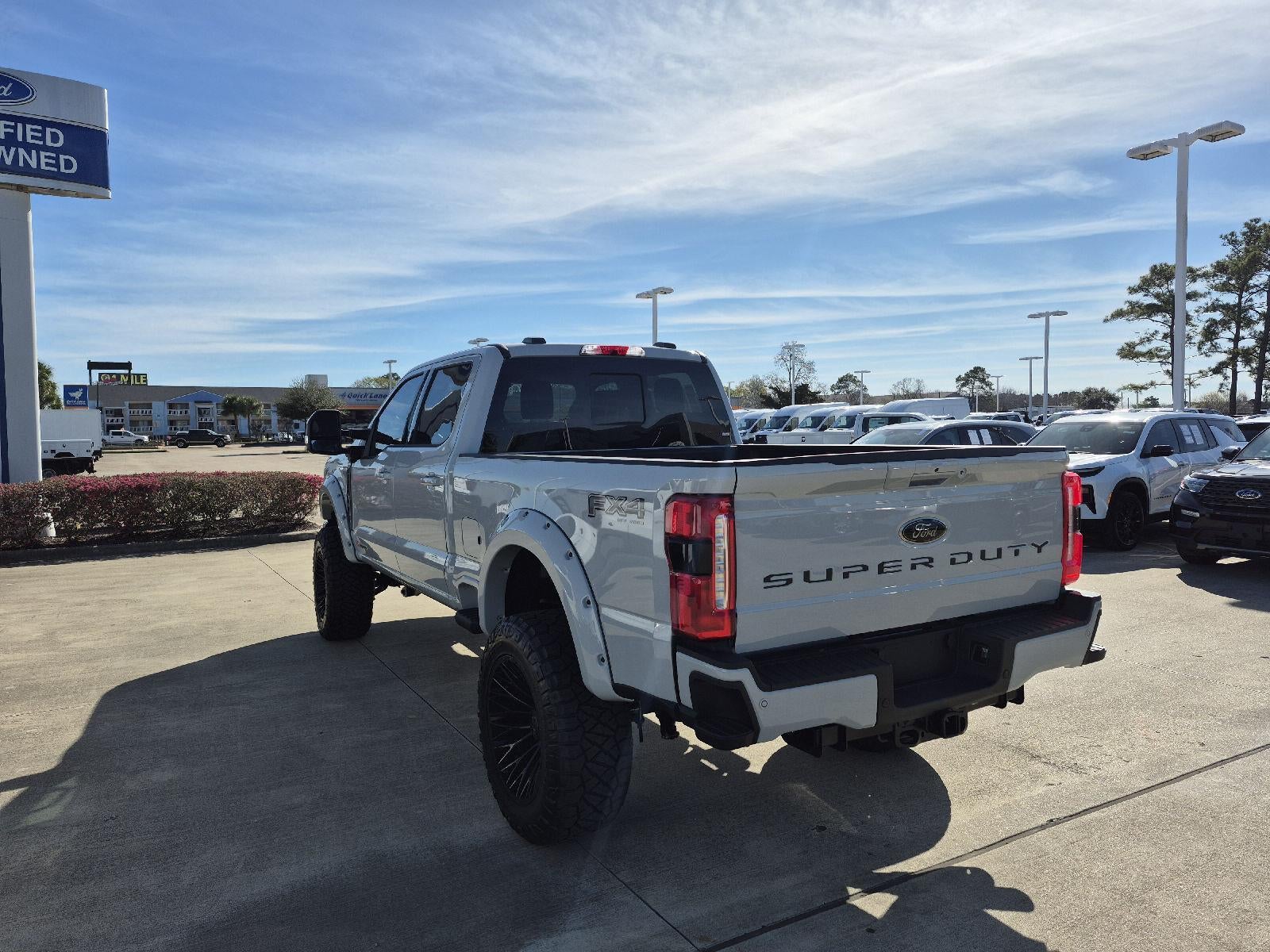 2026 Ford LIFTED Super Duty F-250 SRW LARIAT