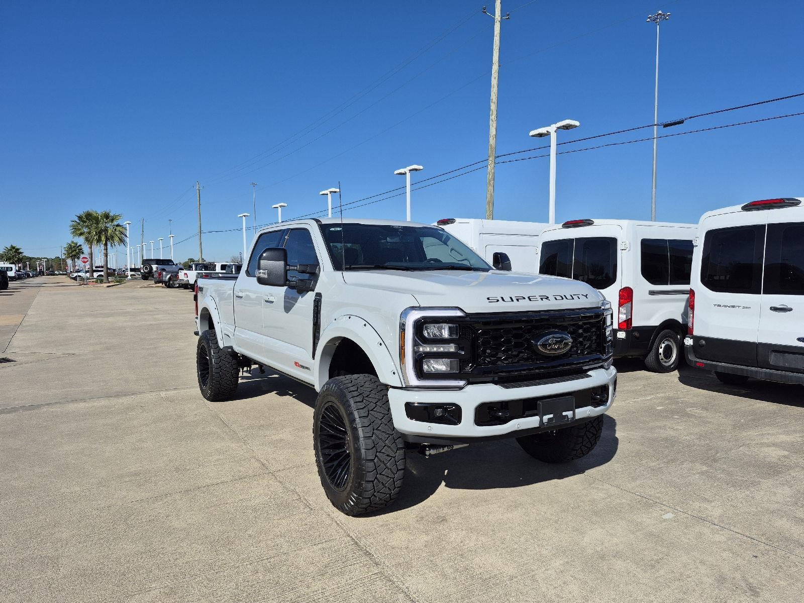 2026 Ford LIFTED Super Duty F-250 SRW LARIAT
