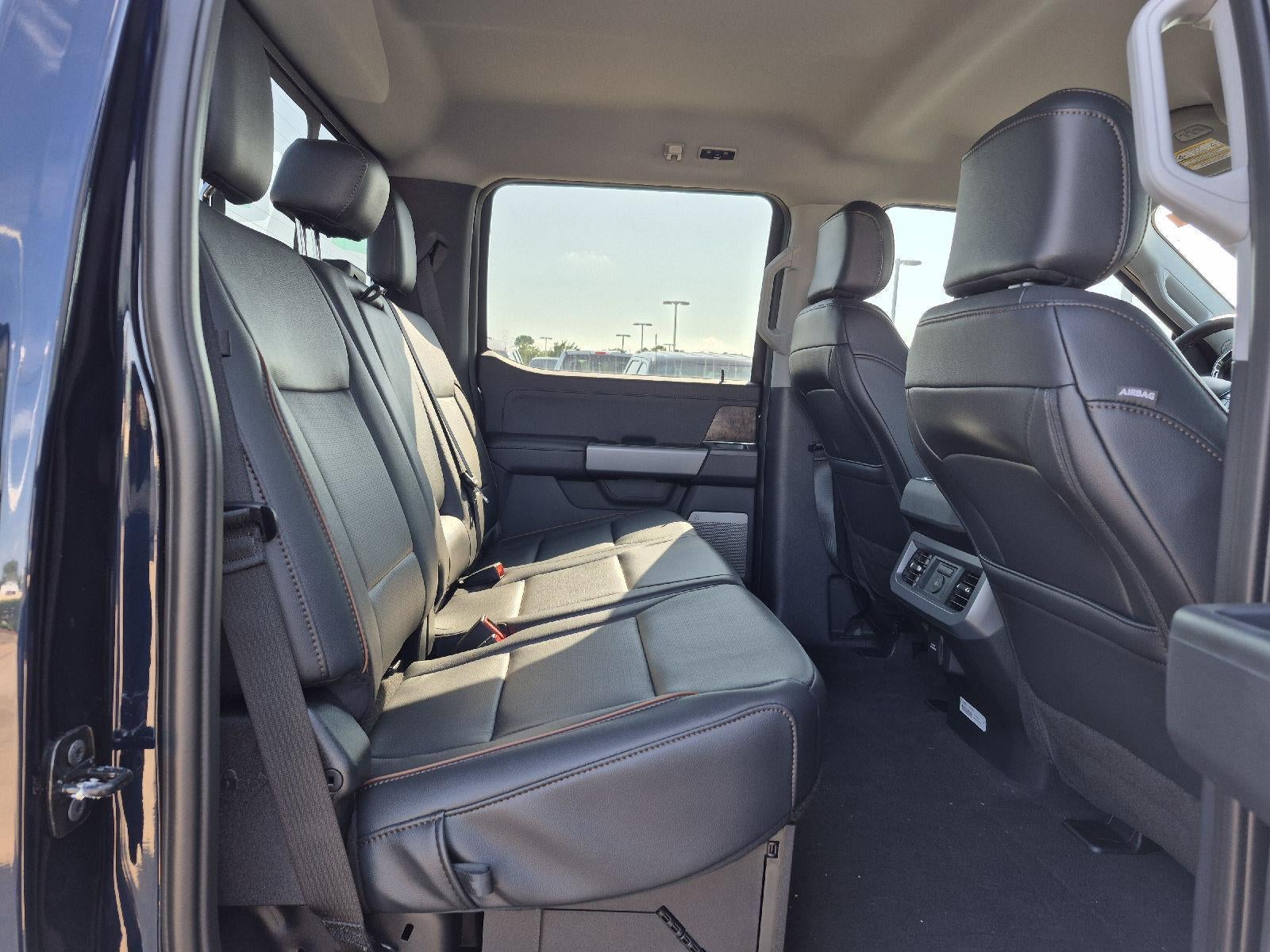 2025 Ford LIFTED Super Duty F-250 SRW LARIAT