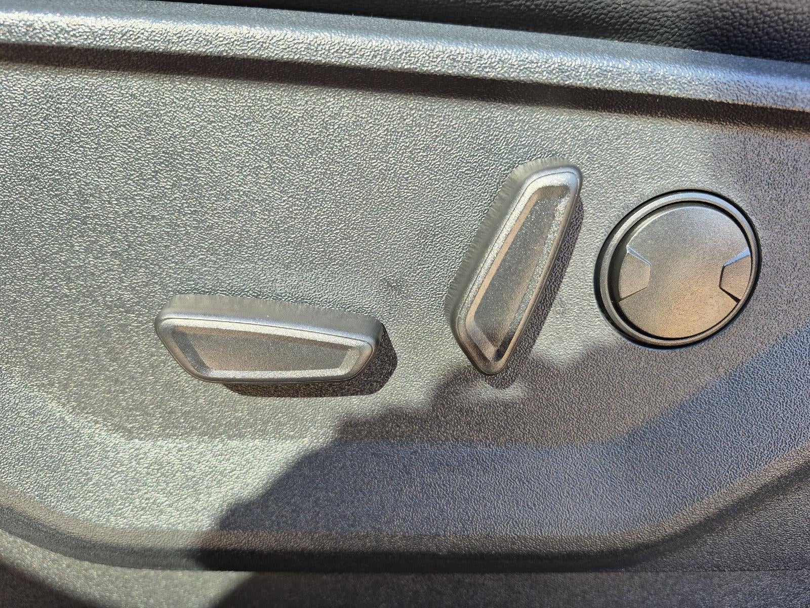 2025 Ford LIFTED Super Duty F-250 SRW LARIAT