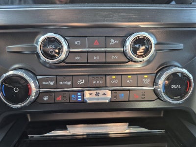 2025 Ford LIFTED Super Duty F-250 SRW LARIAT