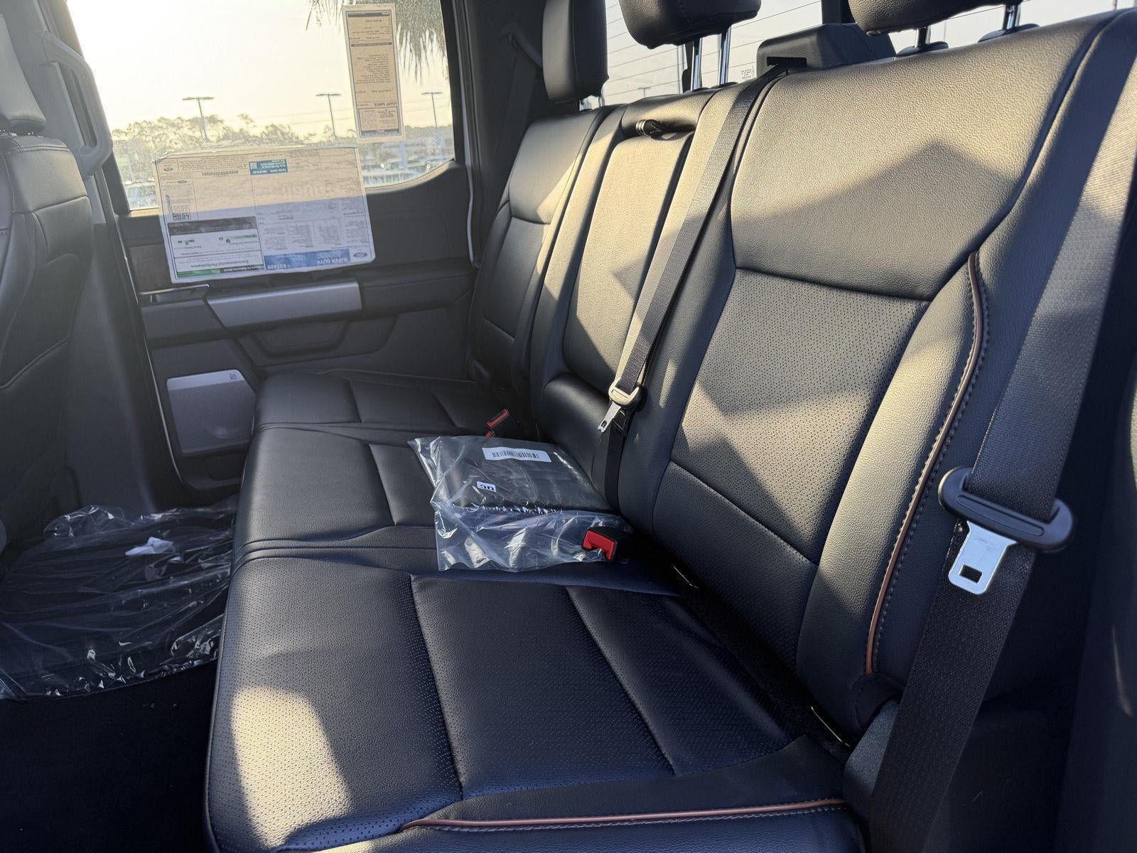 2026 Ford LIFTED Super Duty F-250 SRW LARIAT