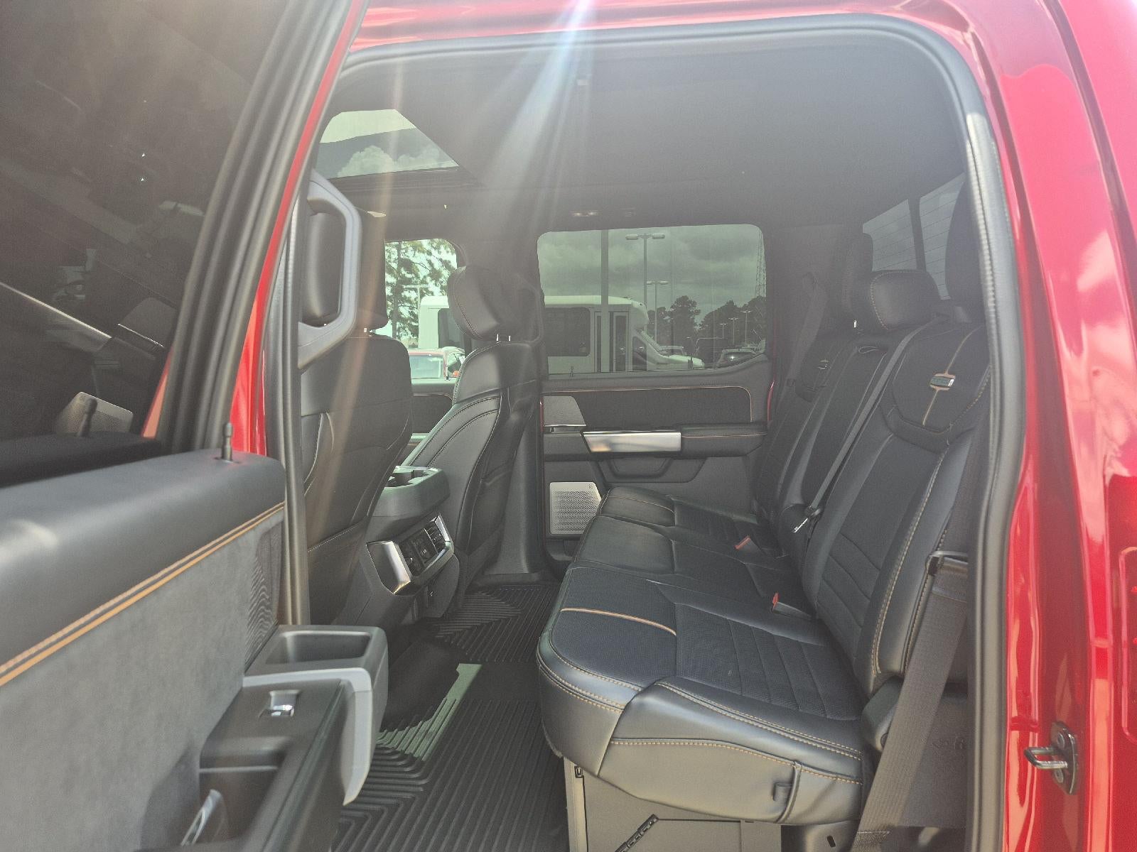 2024 Ford Super Duty F-350 Platinum