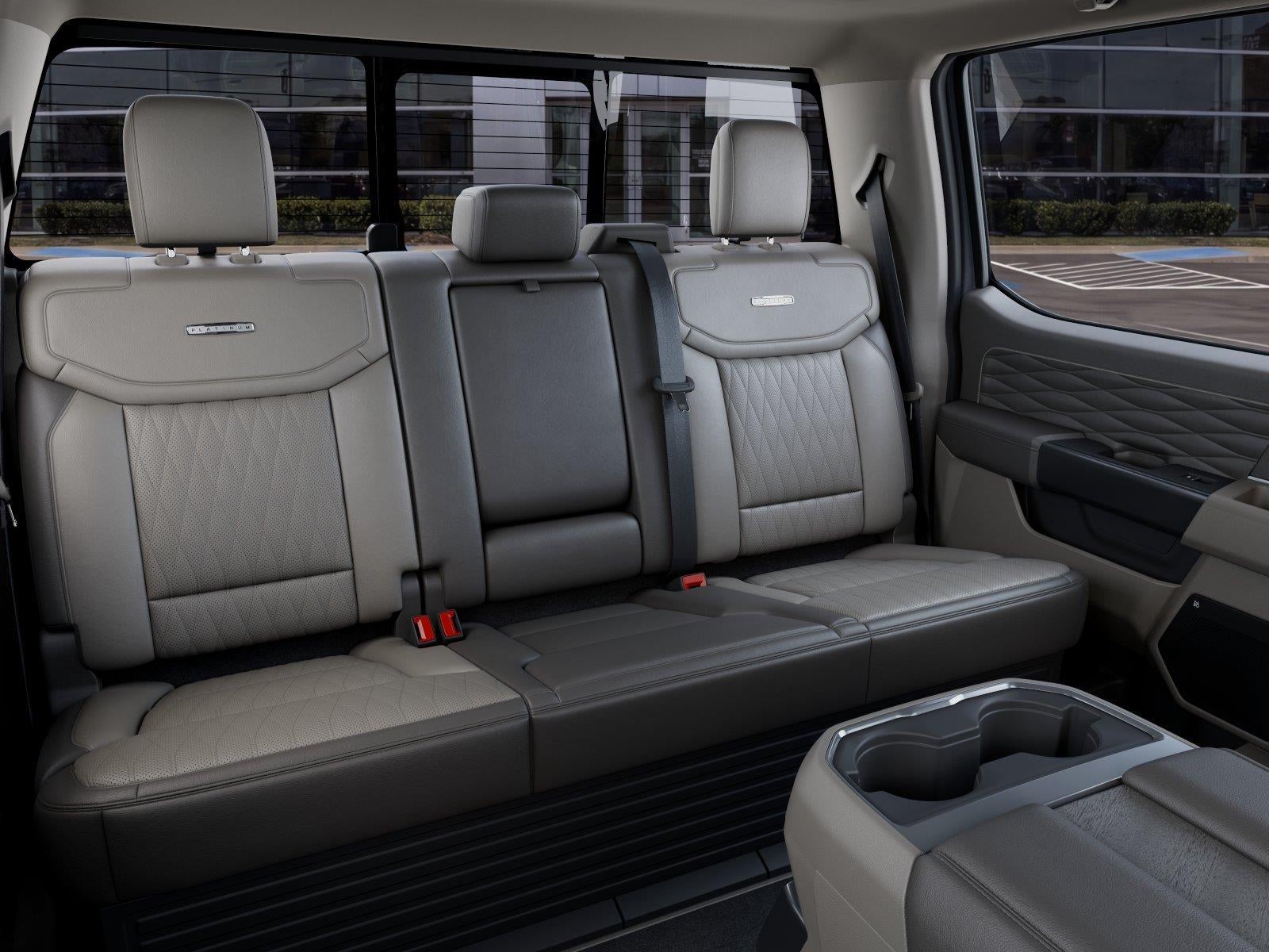 2027 Ford Super Duty F-350 SRW Platinum