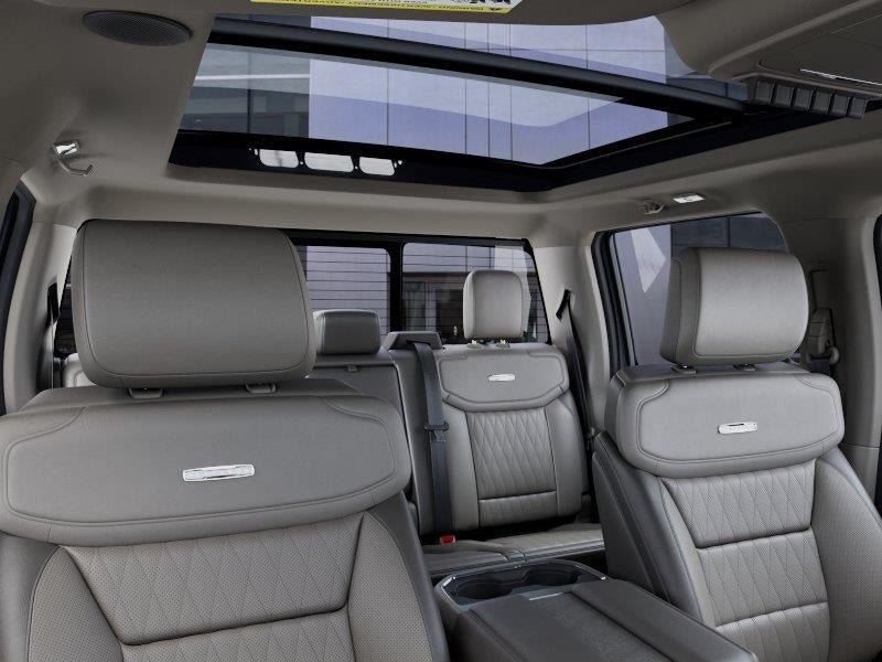 2027 Ford Super Duty F-350 SRW Platinum