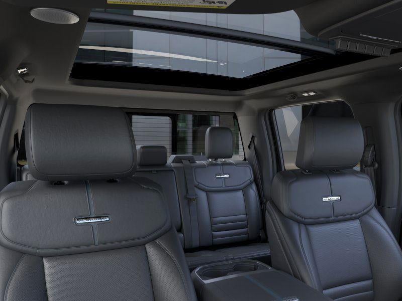 2025 Ford Super Duty F-350 SRW Platinum