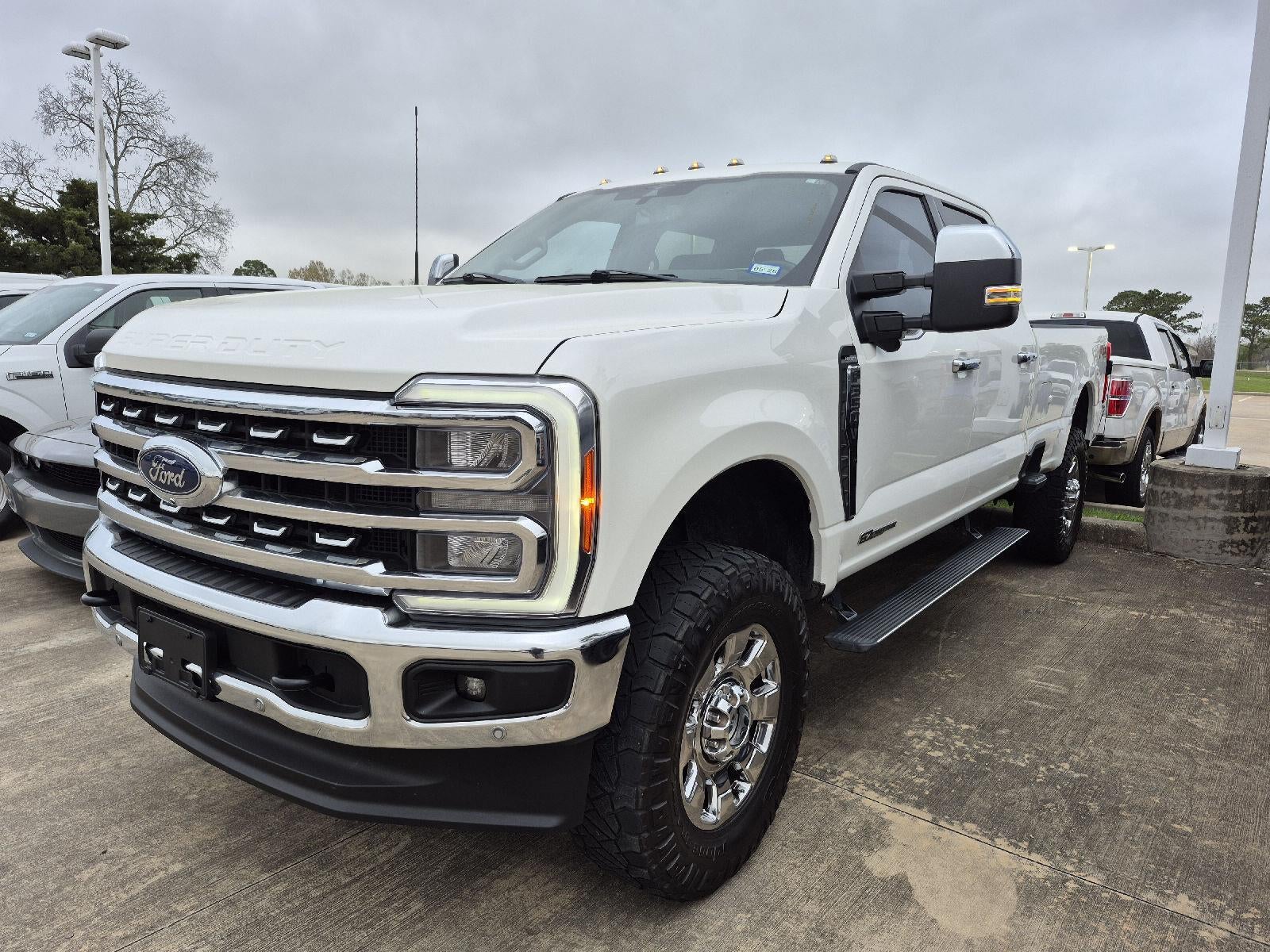 2023 Ford Super Duty F-350 Lariat