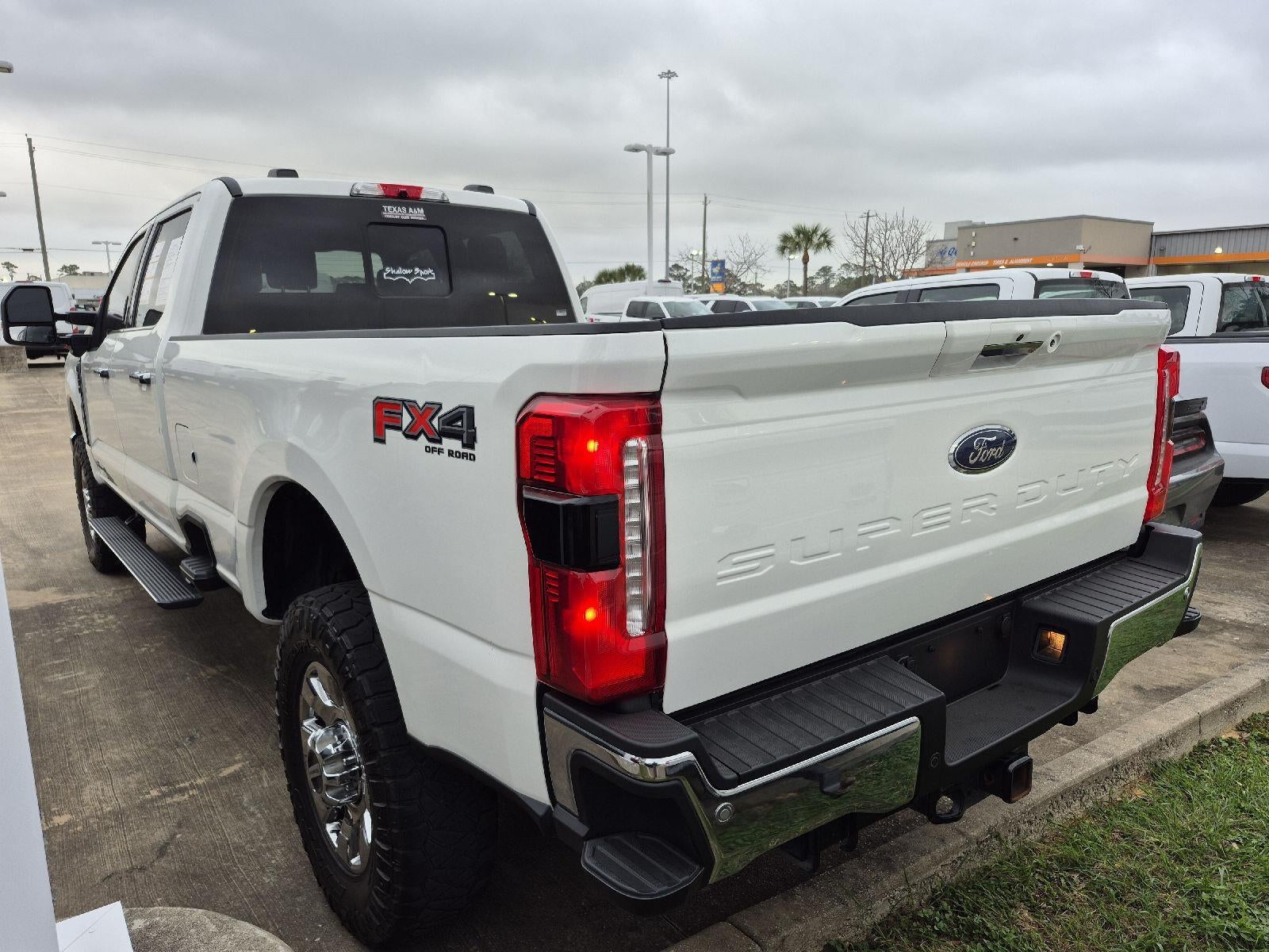 2023 Ford Super Duty F-350 Lariat