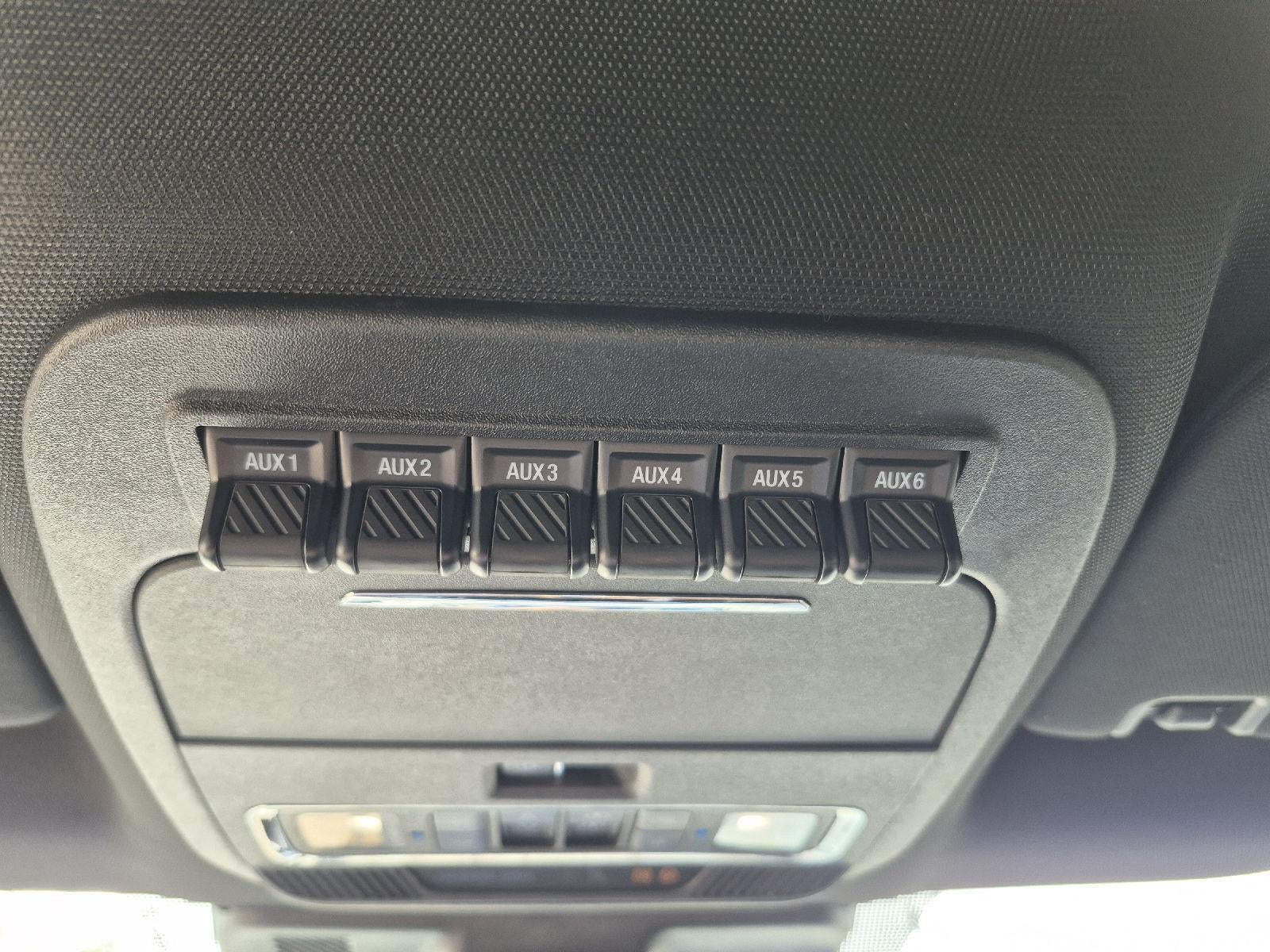 2023 Ford Super Duty F-350 DRW Platinum