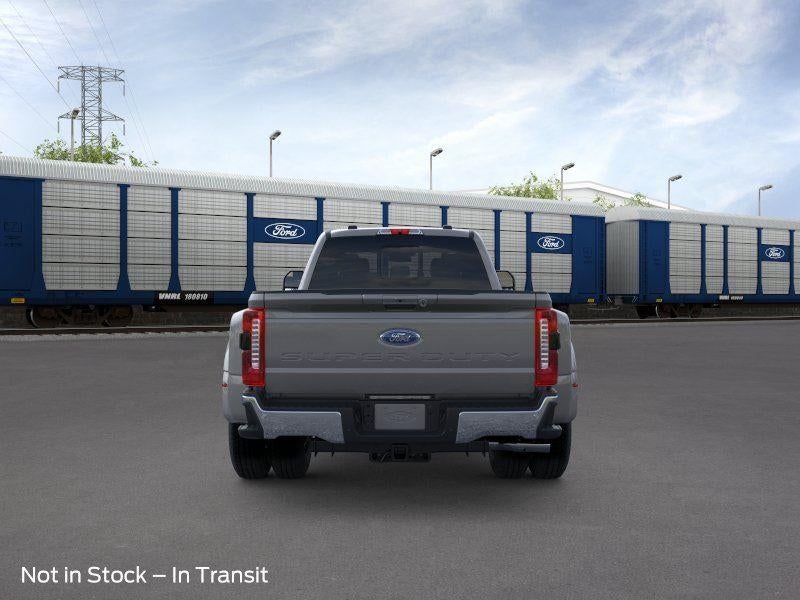 2026 Ford Super Duty F-350 DRW LARIAT