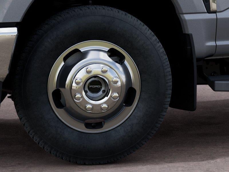 2027 Ford Super Duty F-350 DRW Lariat