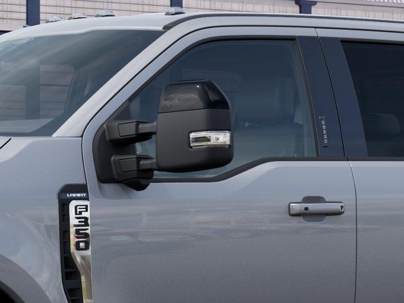 2027 Ford Super Duty F-350 DRW Lariat