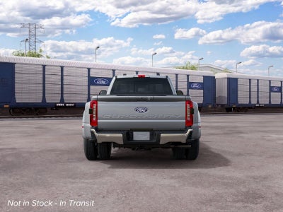 2027 Ford Super Duty F-350 DRW Lariat