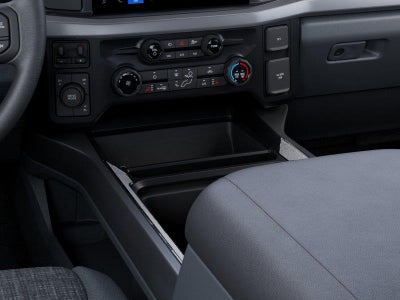 2027 Ford Super Duty F-350 DRW XLT