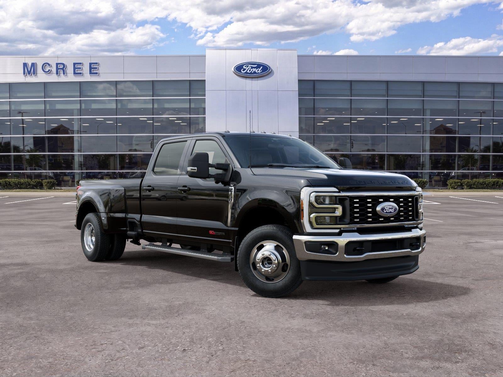 2027 Ford Super Duty F-350 DRW XLT