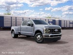2027 Ford Super Duty F-350 DRW Lariat