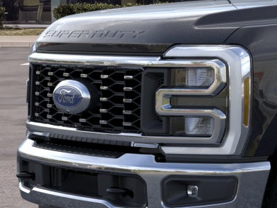2026 Ford Super Duty F-350 DRW LARIAT