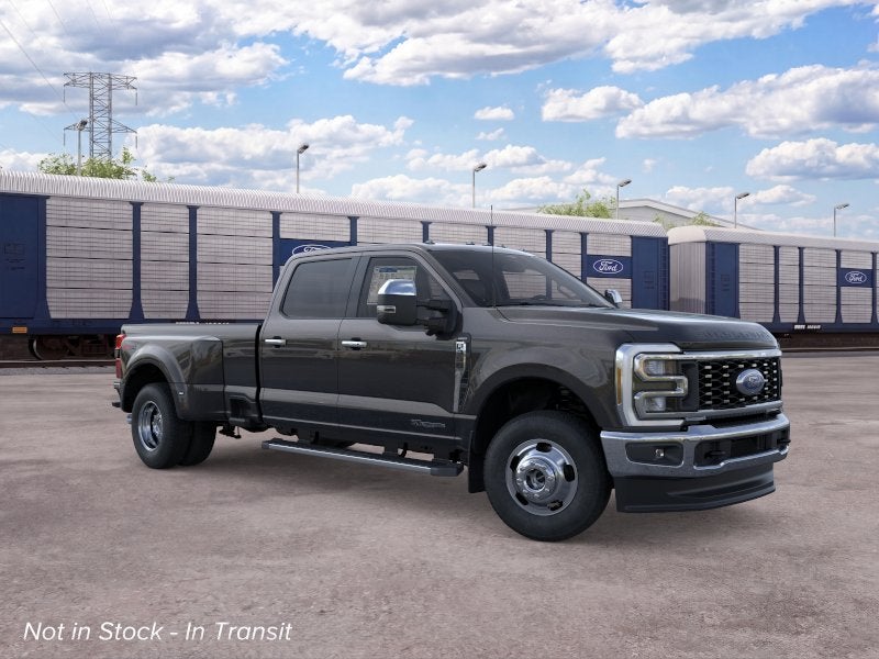 2026 Ford Super Duty F-350 DRW LARIAT