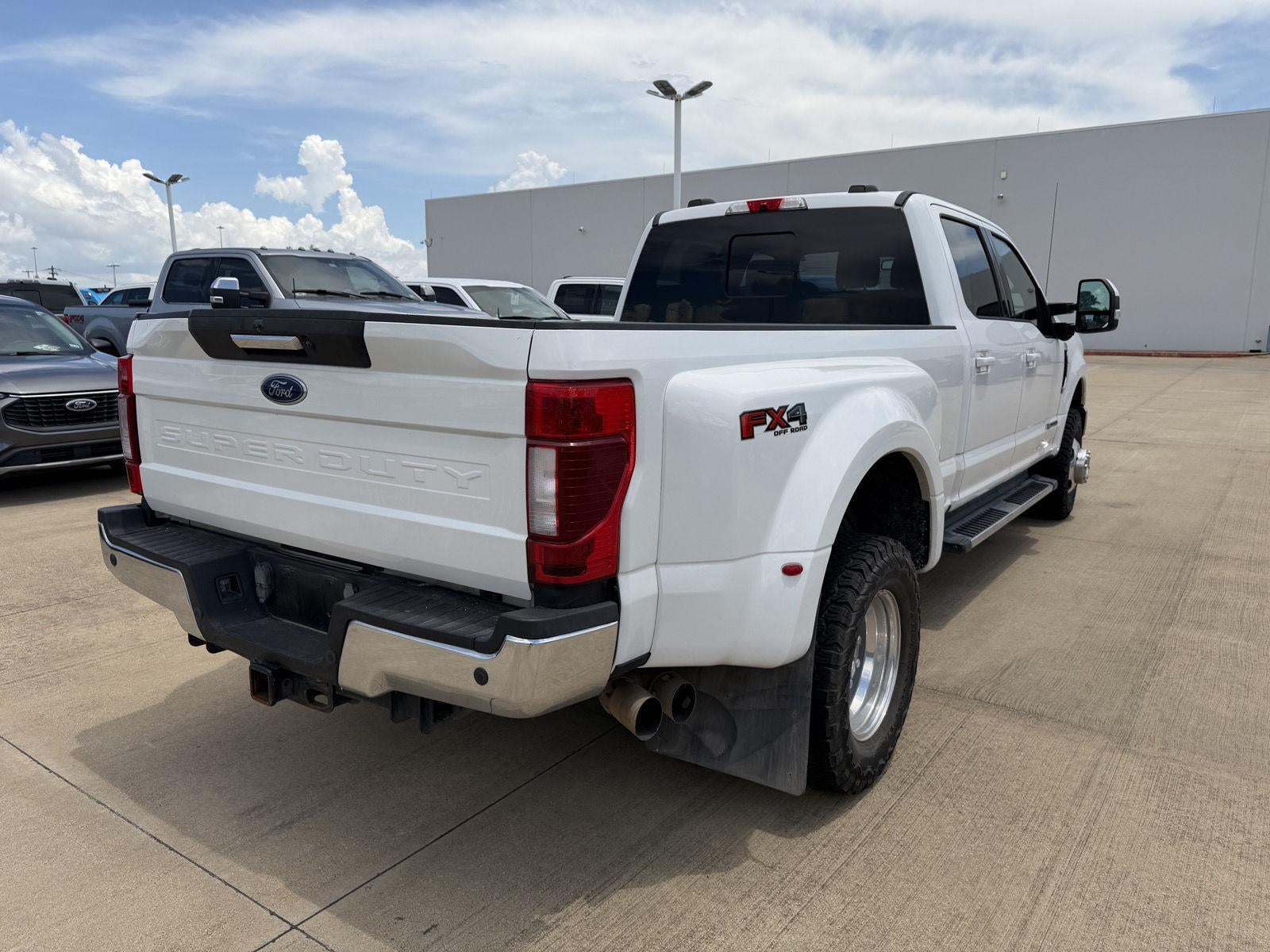 2020 Ford Super Duty F-350 DRW Lariat