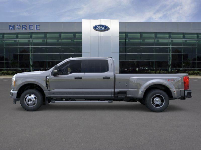 2026 Ford Super Duty F-350 DRW XLT