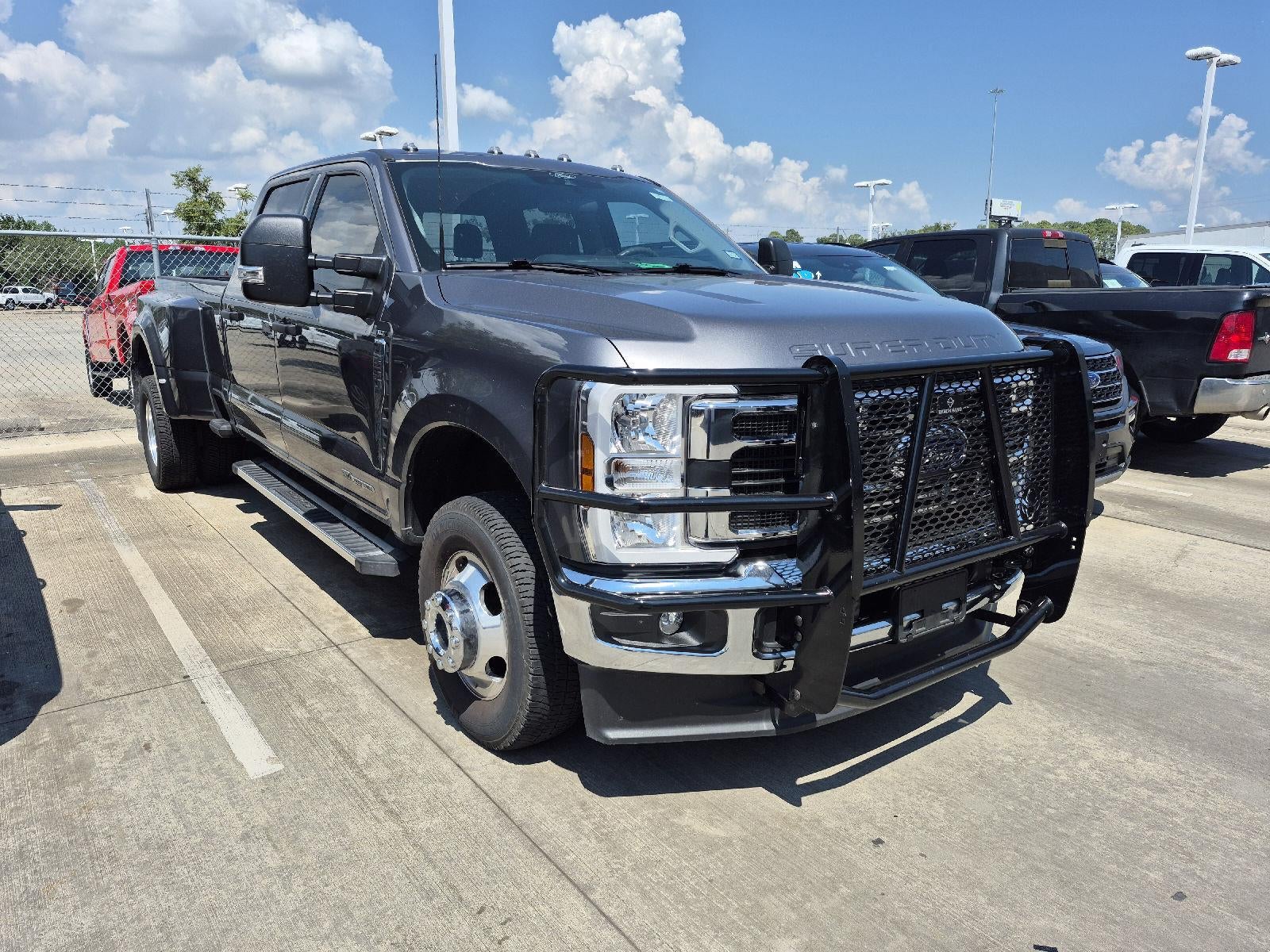 2025 Ford Super Duty F-350 DRW XLT
