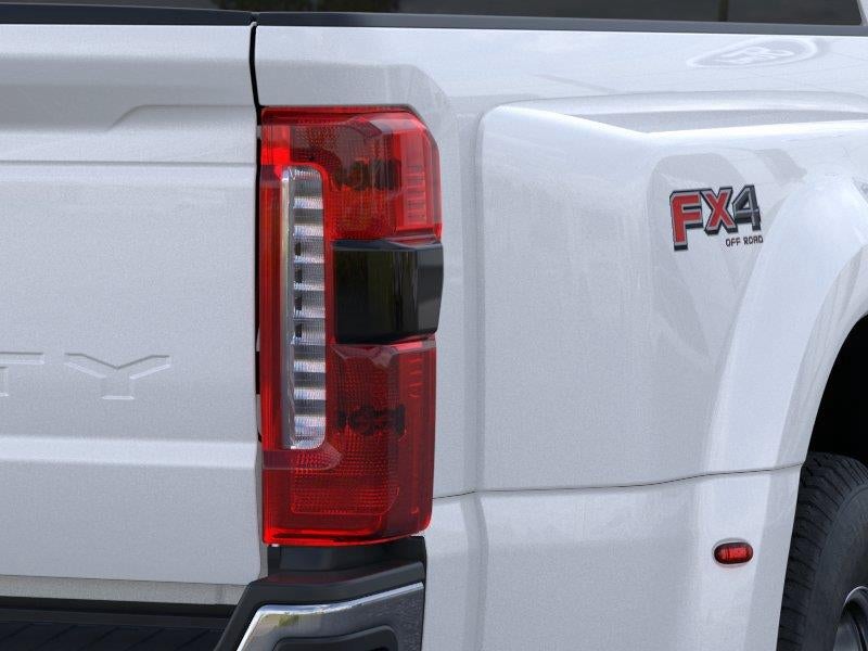 2026 Ford Super Duty F-350 DRW Lariat