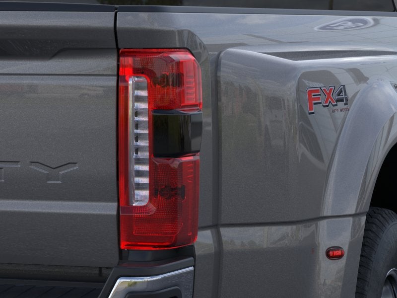 2026 Ford Super Duty F-350 DRW Lariat