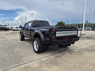 2022 Ford Super Duty F-450 DRW Platinum