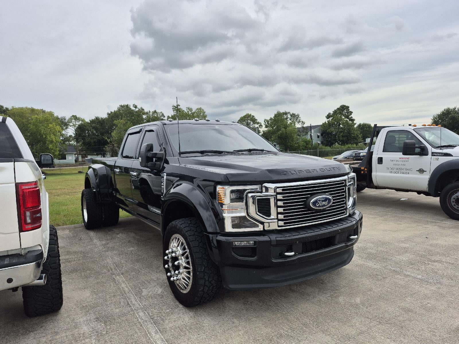 2022 Ford Super Duty F-450 Drw Platinum