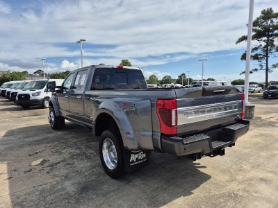 2022 Ford Super Duty F-450 DRW Platinum