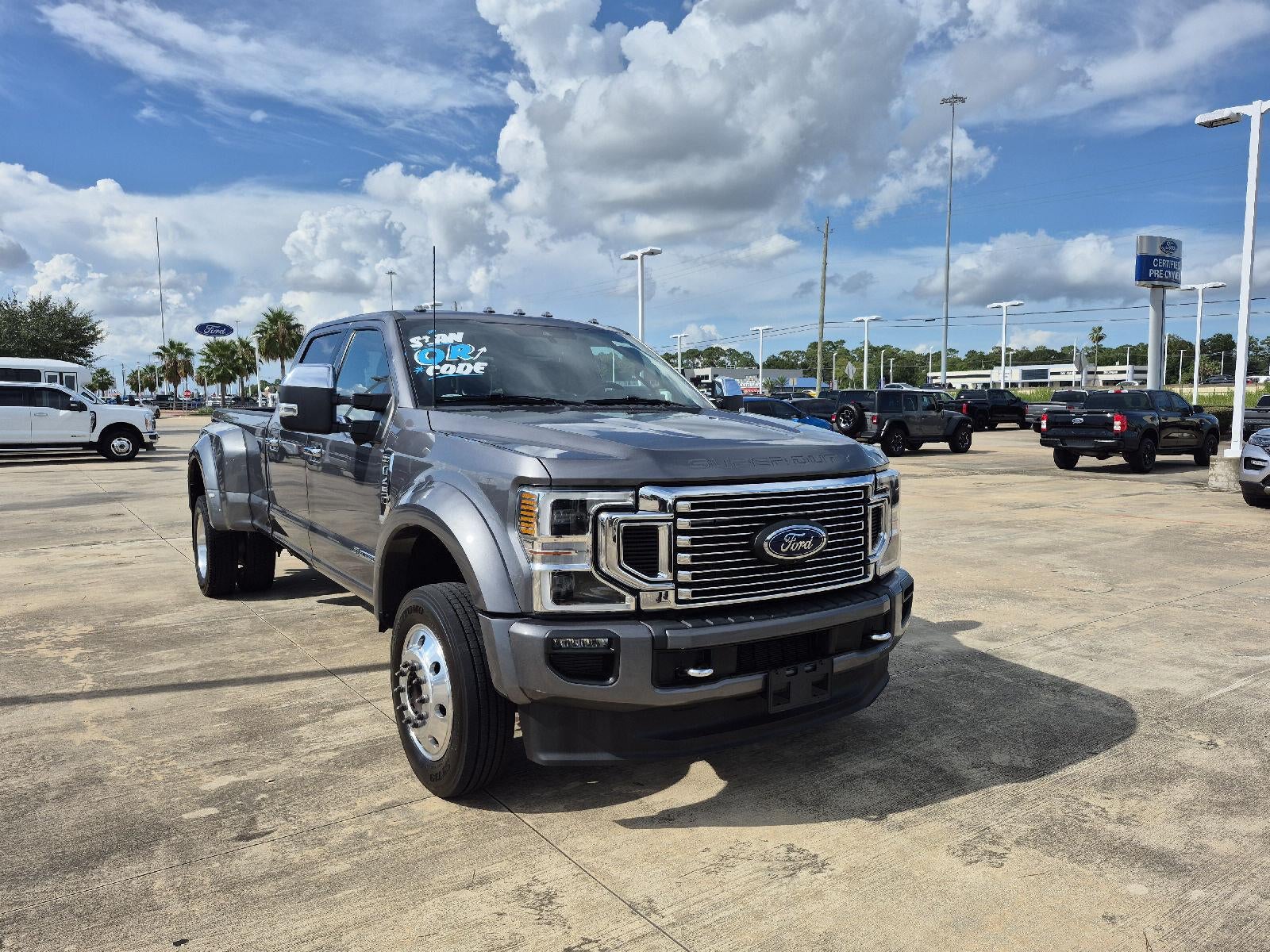 2022 Ford Super Duty F-450 DRW Platinum