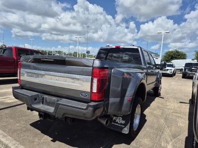 2022 Ford Super Duty F-450 Drw Platinum