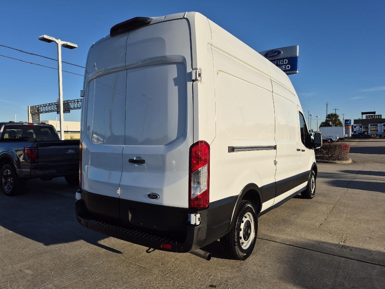 2023 Ford Transit Cargo Van 148 WB High Roof Cargo
