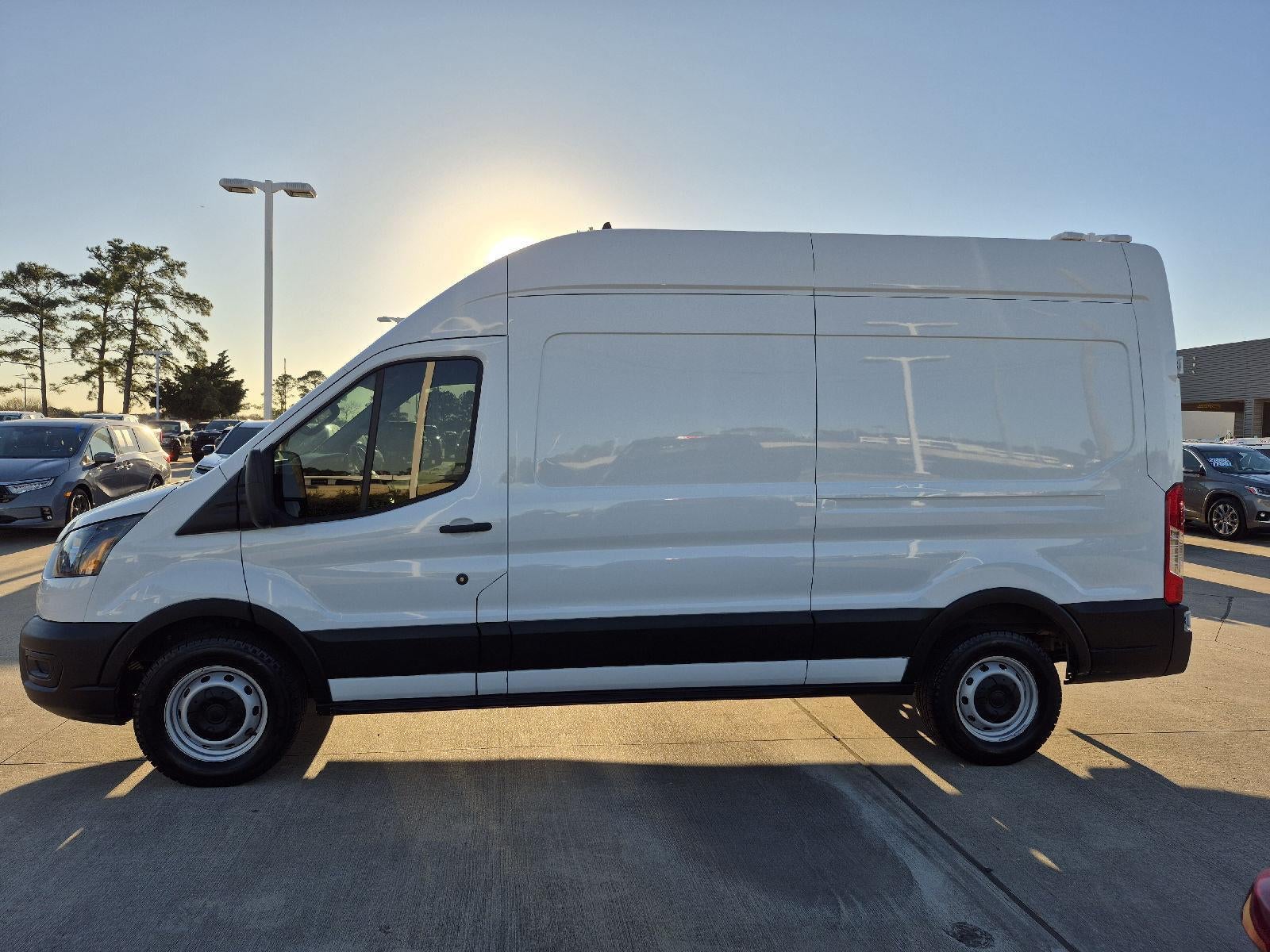 2023 Ford Transit Cargo Van 148 WB High Roof Cargo