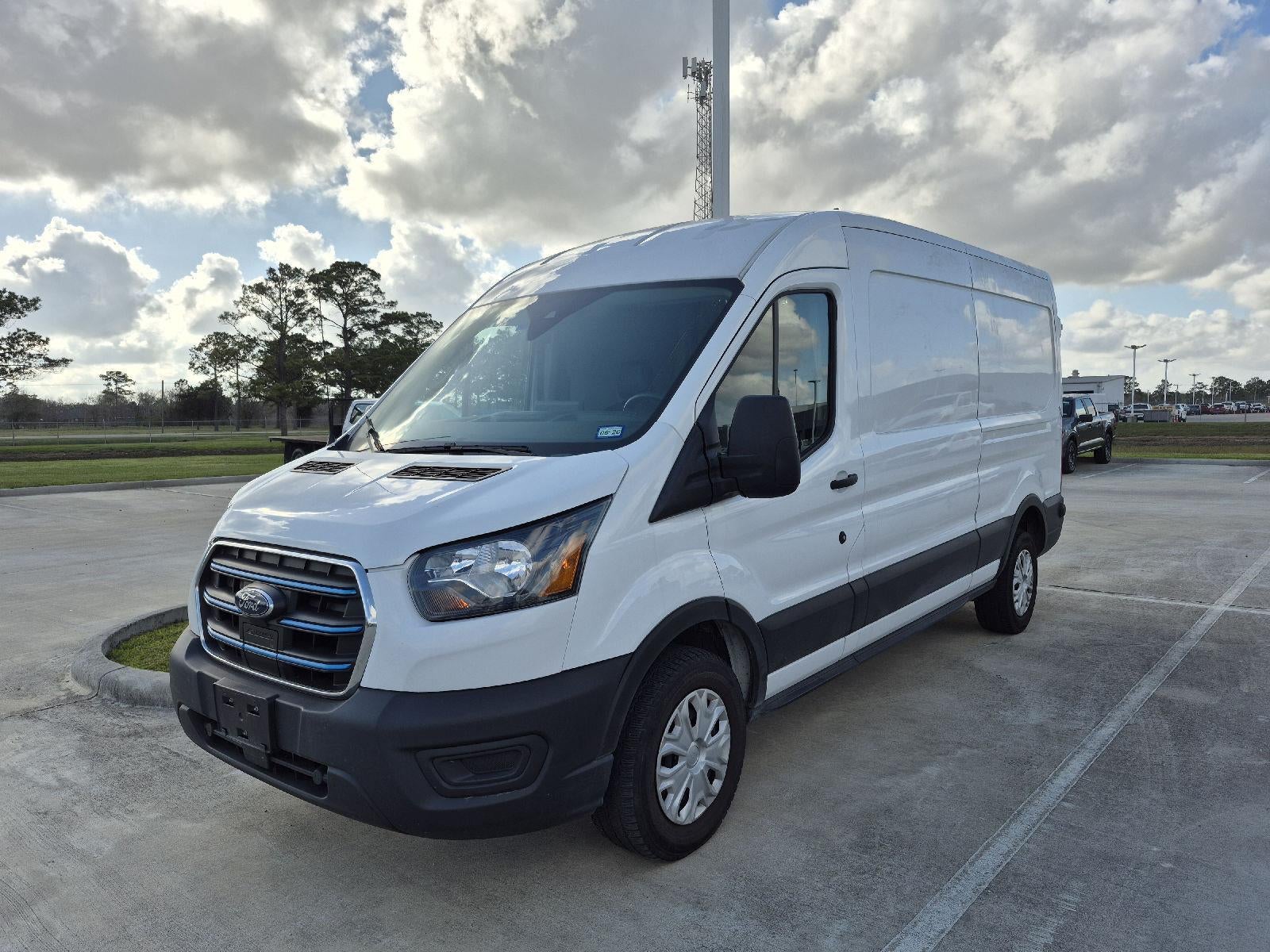 2023 Ford E-Transit 350
