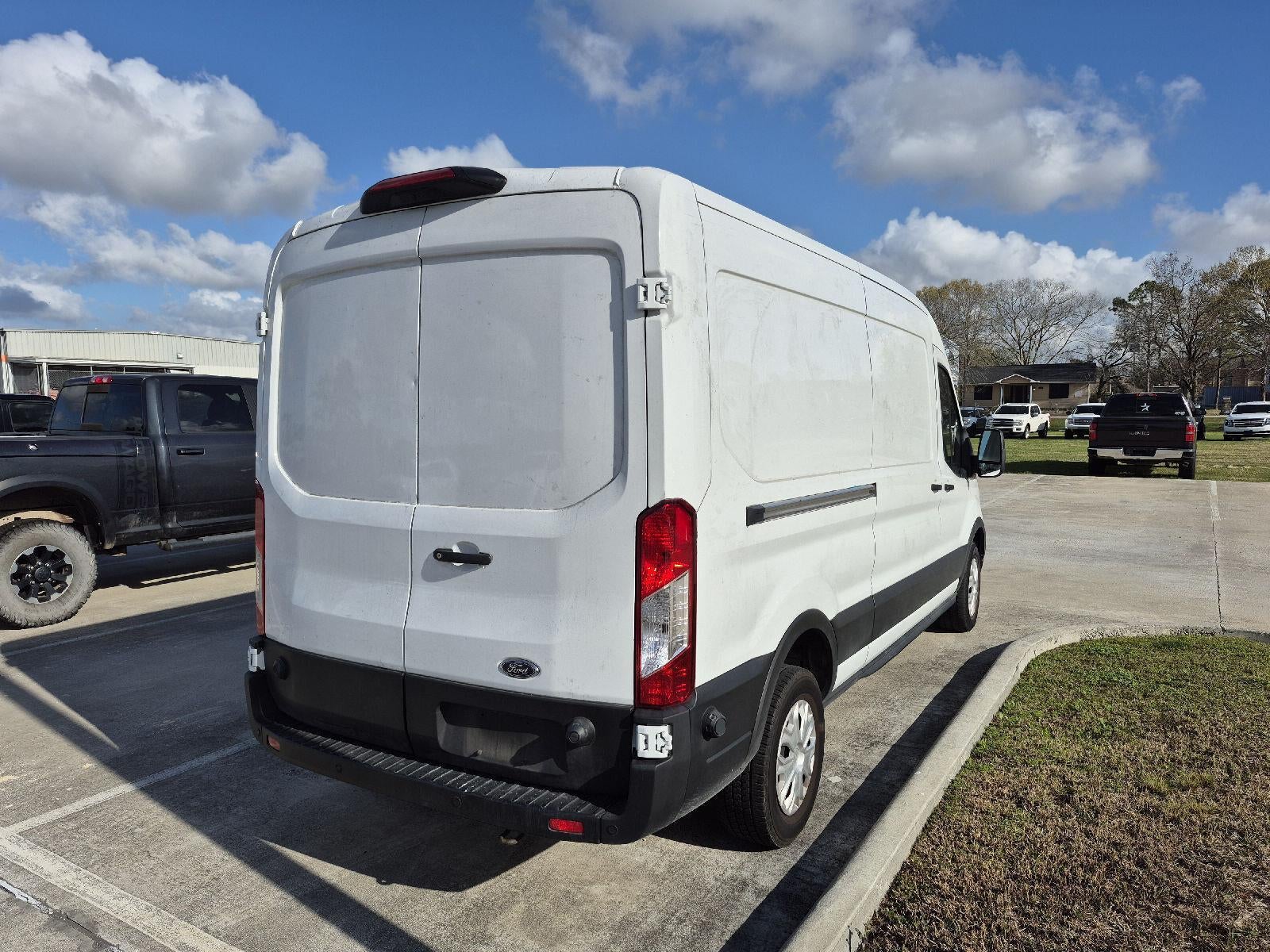 2023 Ford E-Transit 350