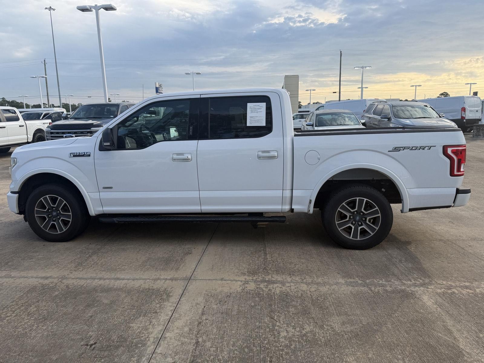 2015 Ford F150 Base