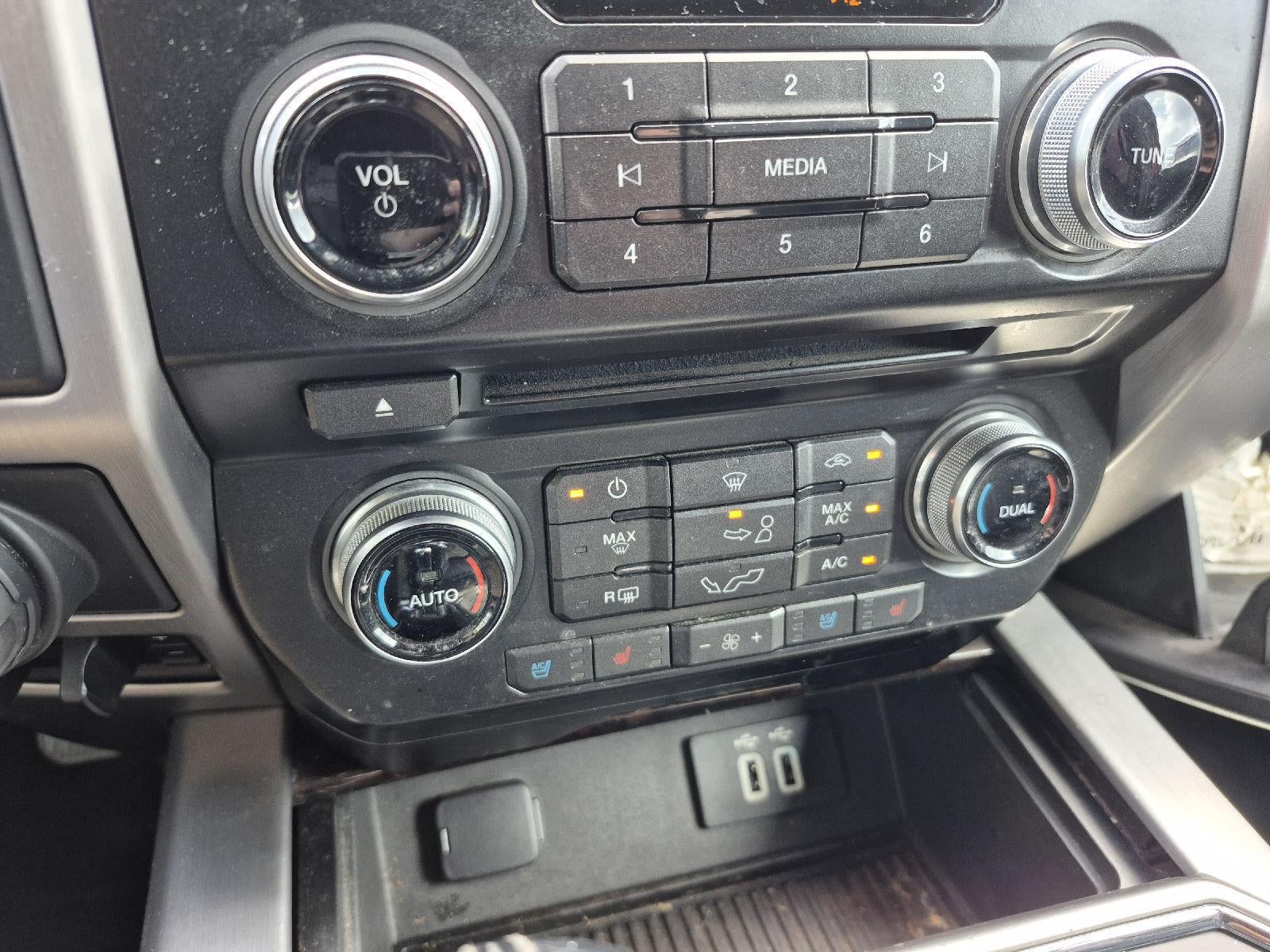 2016 Ford F-150 Platinum
