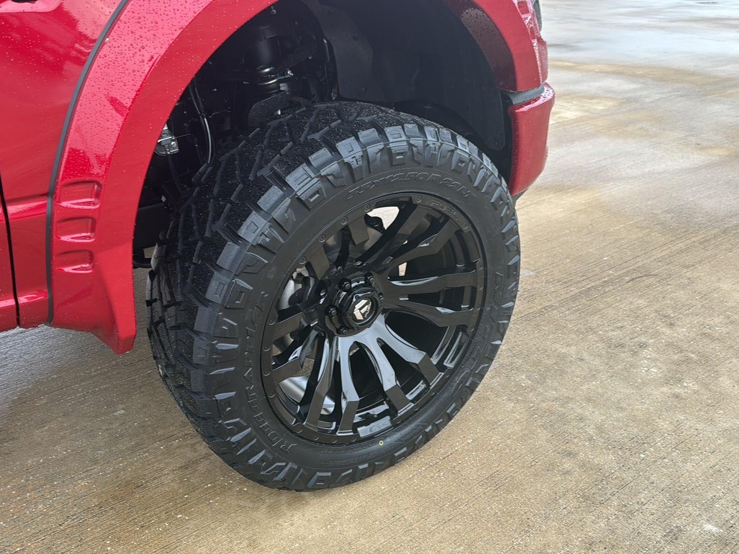 2025 Ford LIFTED F-150 XLT