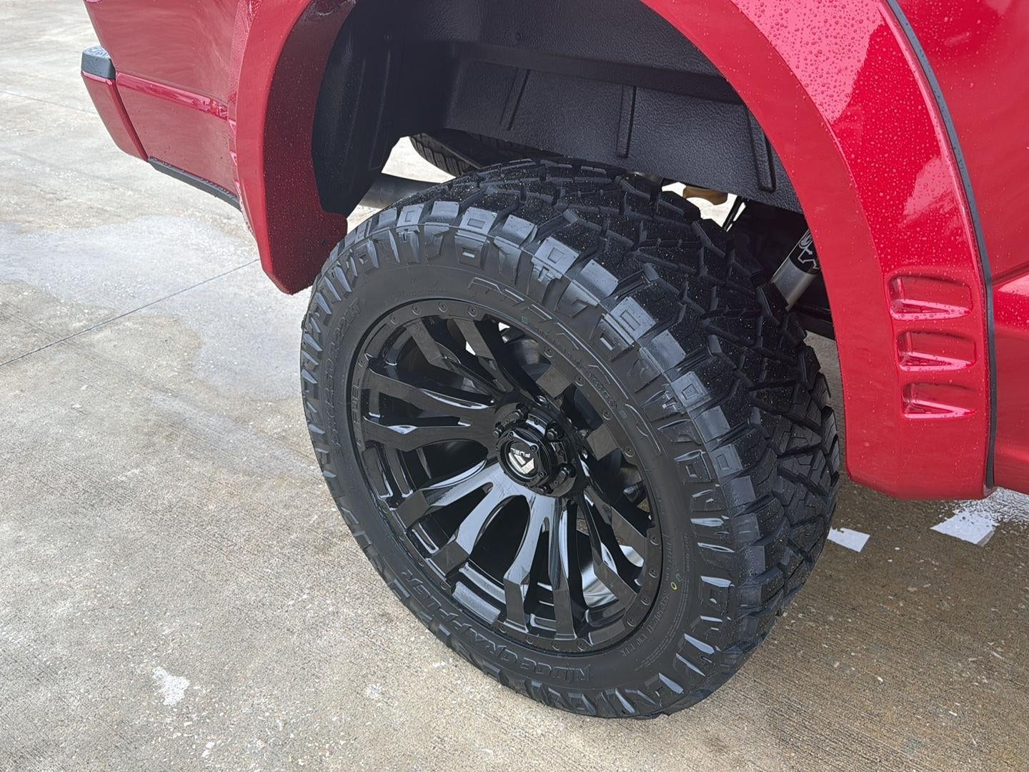 2025 Ford LIFTED F-150 XLT