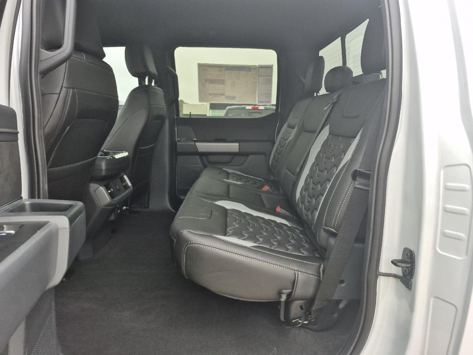 2025 Ford LIFTED F-150 XLT