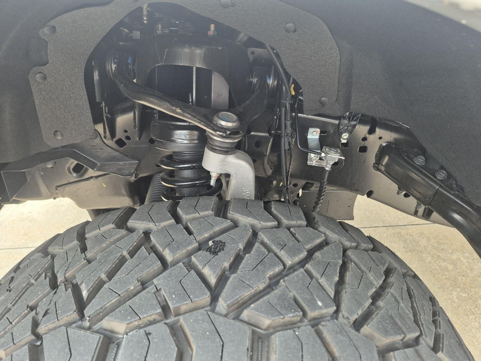 2025 Ford LIFTED F-150 XLT