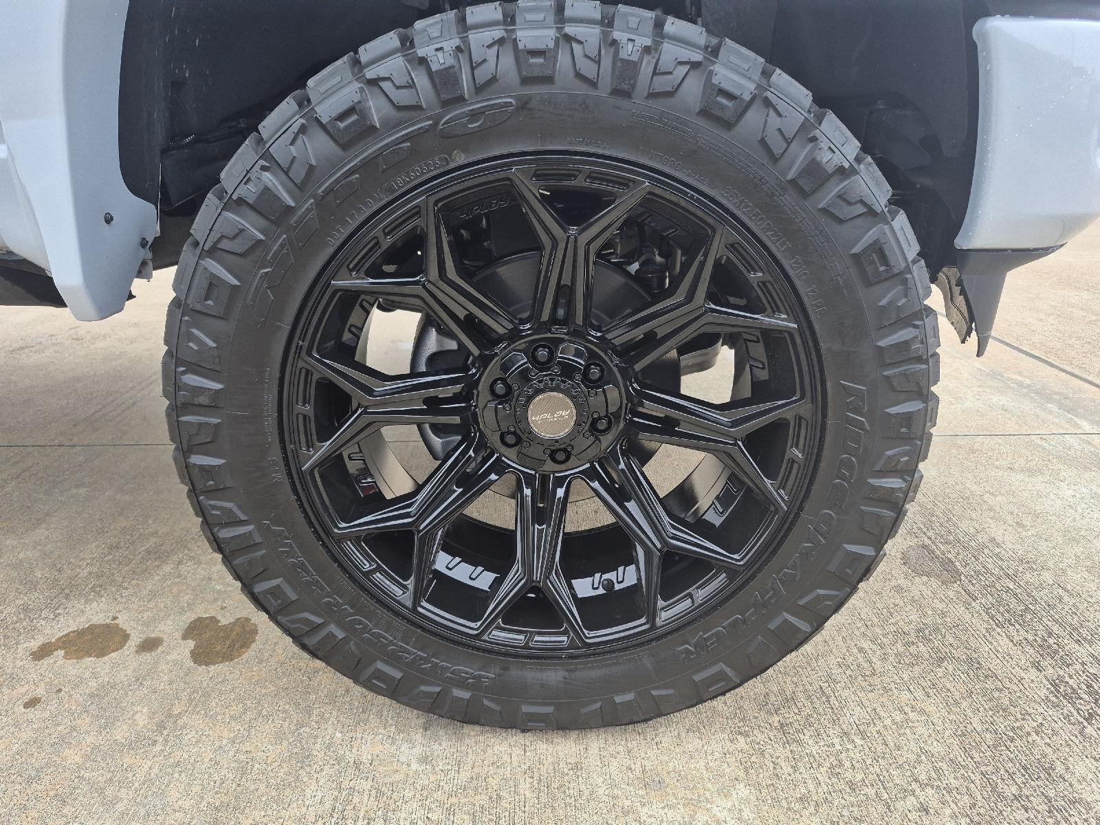 2025 Ford LIFTED F-150 XLT