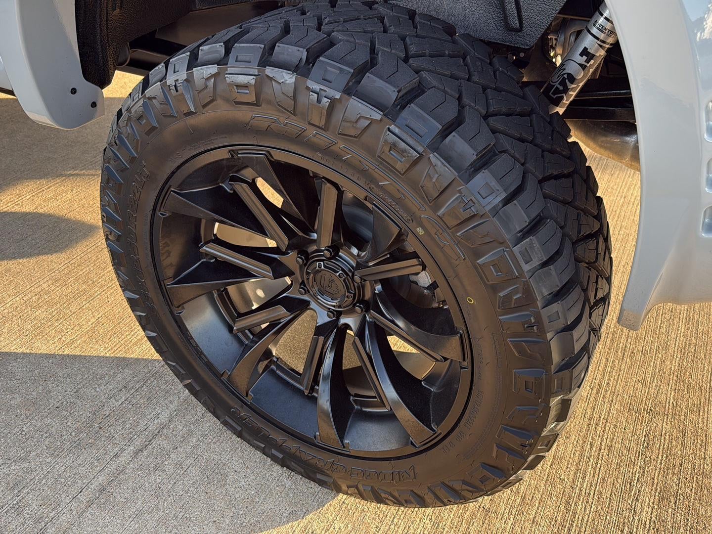 2026 Ford LIFTED F-150 LARIAT