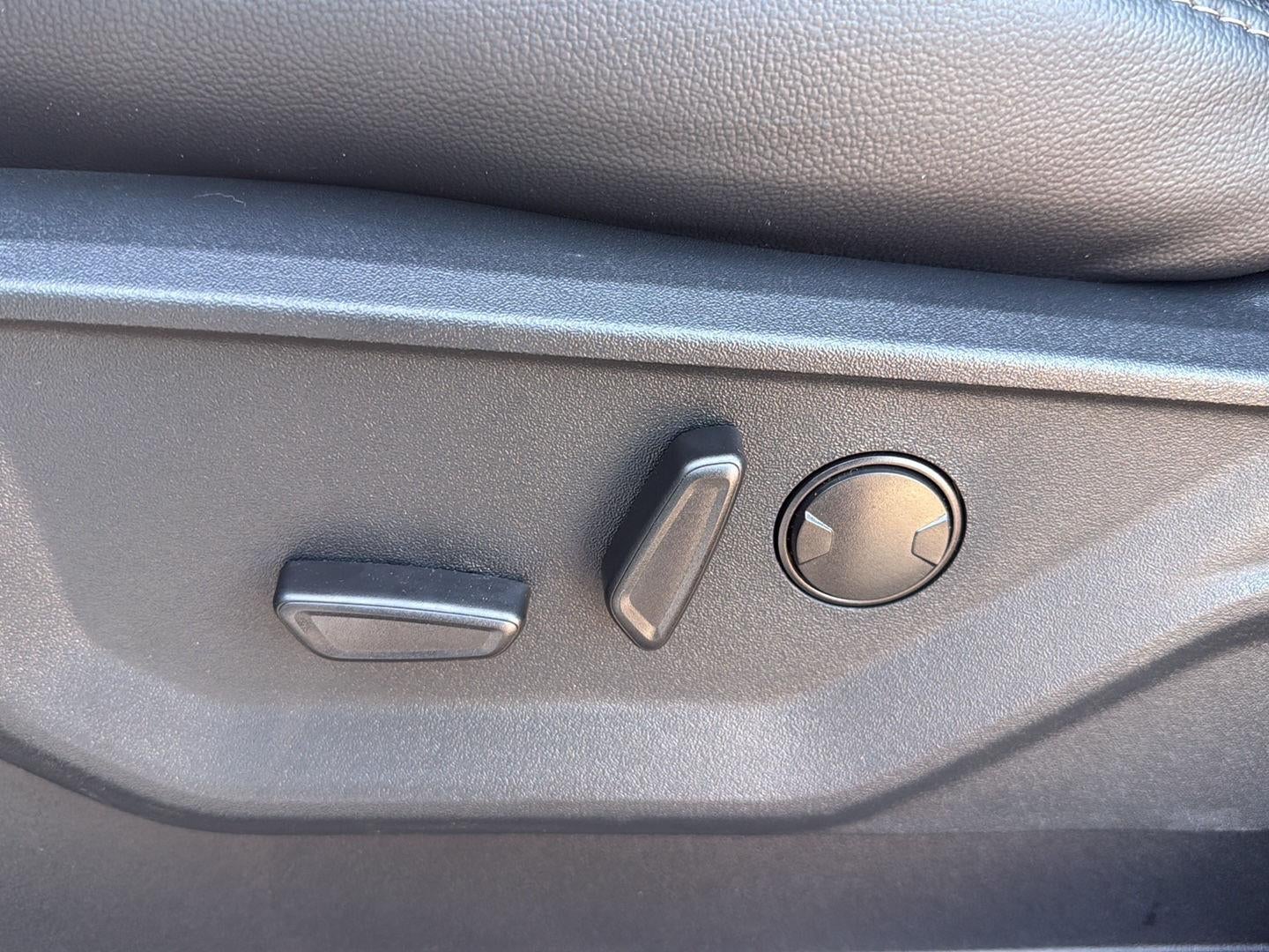 2026 Ford LIFTED F-150 LARIAT